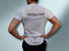 Afbeelding in Gallery-weergave laden, Long T-Shirt | Wit - ShadowLion.nl
